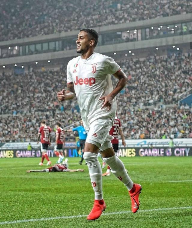 年仅二十五 年仅二十五